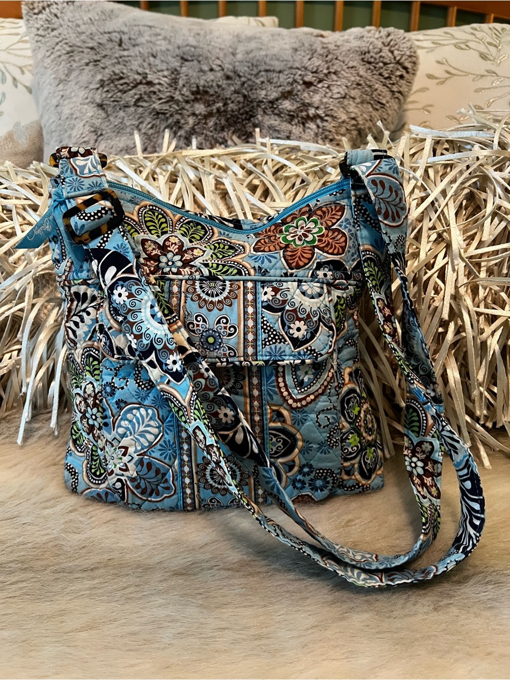 VERA BRADLEY Bali Blue 2009 Hipster Crossbody Tan Green Floral Beach Quilted